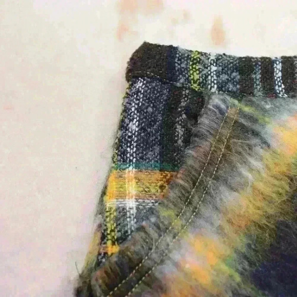 URBAN OUTFITTERS UO Y2K Wool Fitted Mini Skirt Yellow & Black Plaid Zip Women XS - Picture 4 of 11